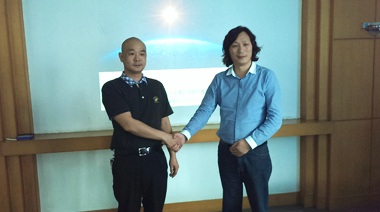 中擂在LED行業(yè)的經(jīng)驗(yàn)比較豐富，策劃中為我公司品牌提煉出“自然光”賣(mài)點(diǎn)，并對(duì)眾產(chǎn)品進(jìn)行全面梳理分類(lèi)，全面提升了產(chǎn)品形象。此次雙方都合作很愉快，期待未來(lái)雙方能繼續(xù)攜手邁進(jìn)！